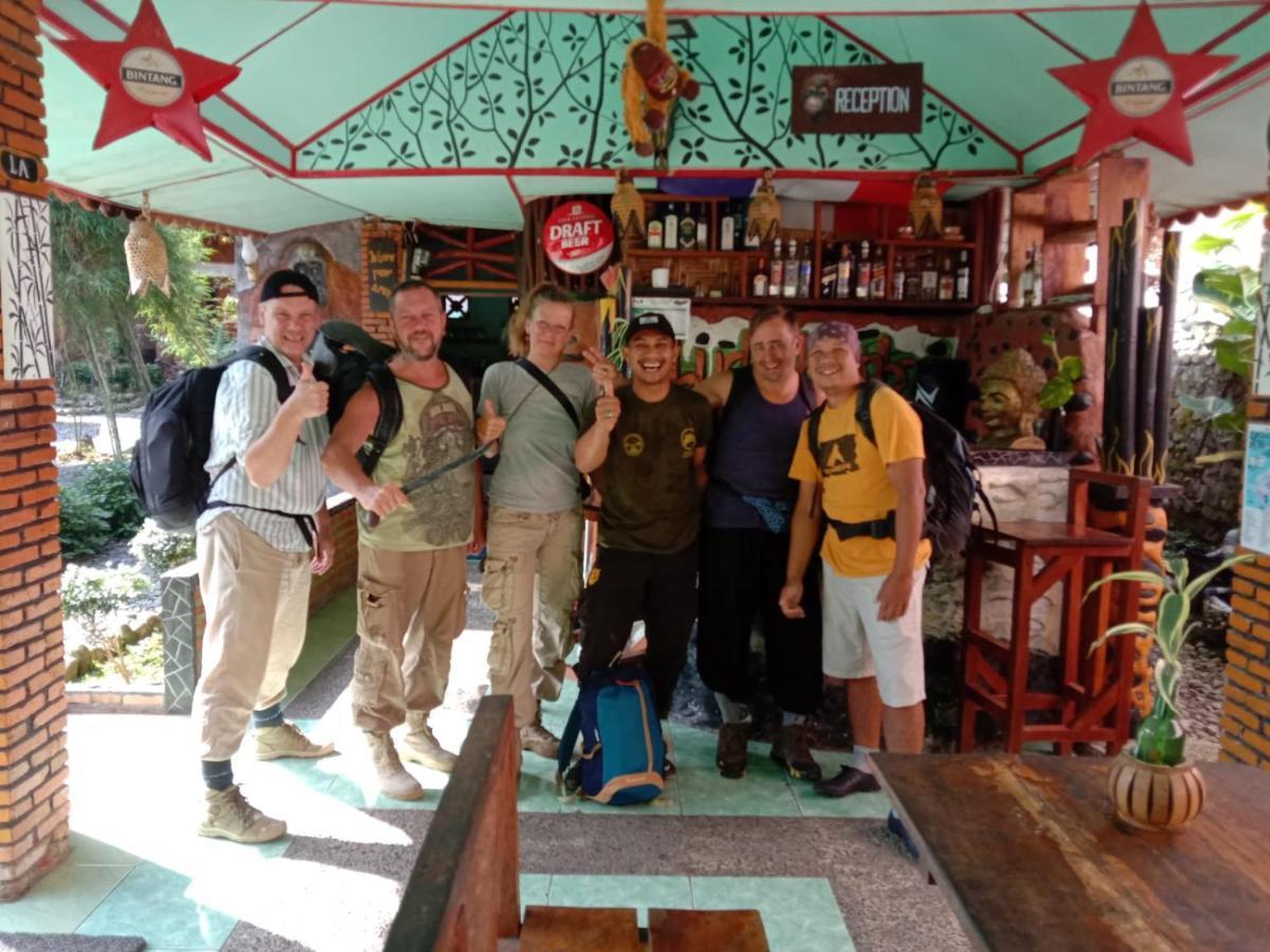Lucky Bamboo'Bungalows-Resto And Orangutan Jungle Trekking Tours Букіт-Лаванґ Екстер'єр фото